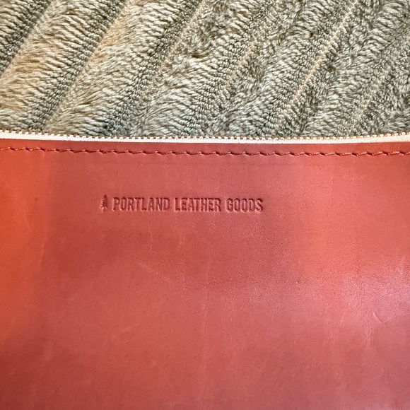 Portland Leather Goods Toiletry Bag - Picture 2 of 7